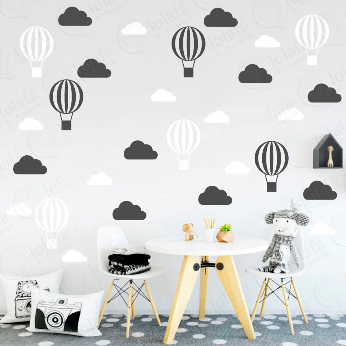 Adesivos Nuvens e Balões 56 Peças Adesivos para Quarto de Bebê Infantil Mod:64