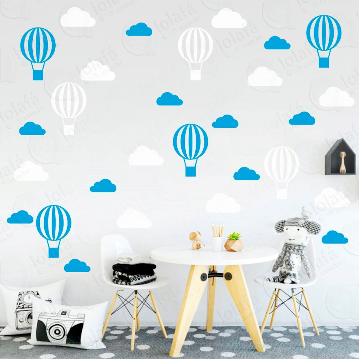 Adesivos Nuvens e Balões 56 Peças Adesivos para Quarto de Bebê Infantil Mod:70